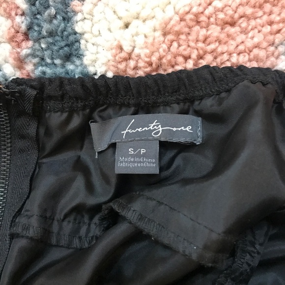 Forever 21 black mini halter dress - Picture 4 of 4